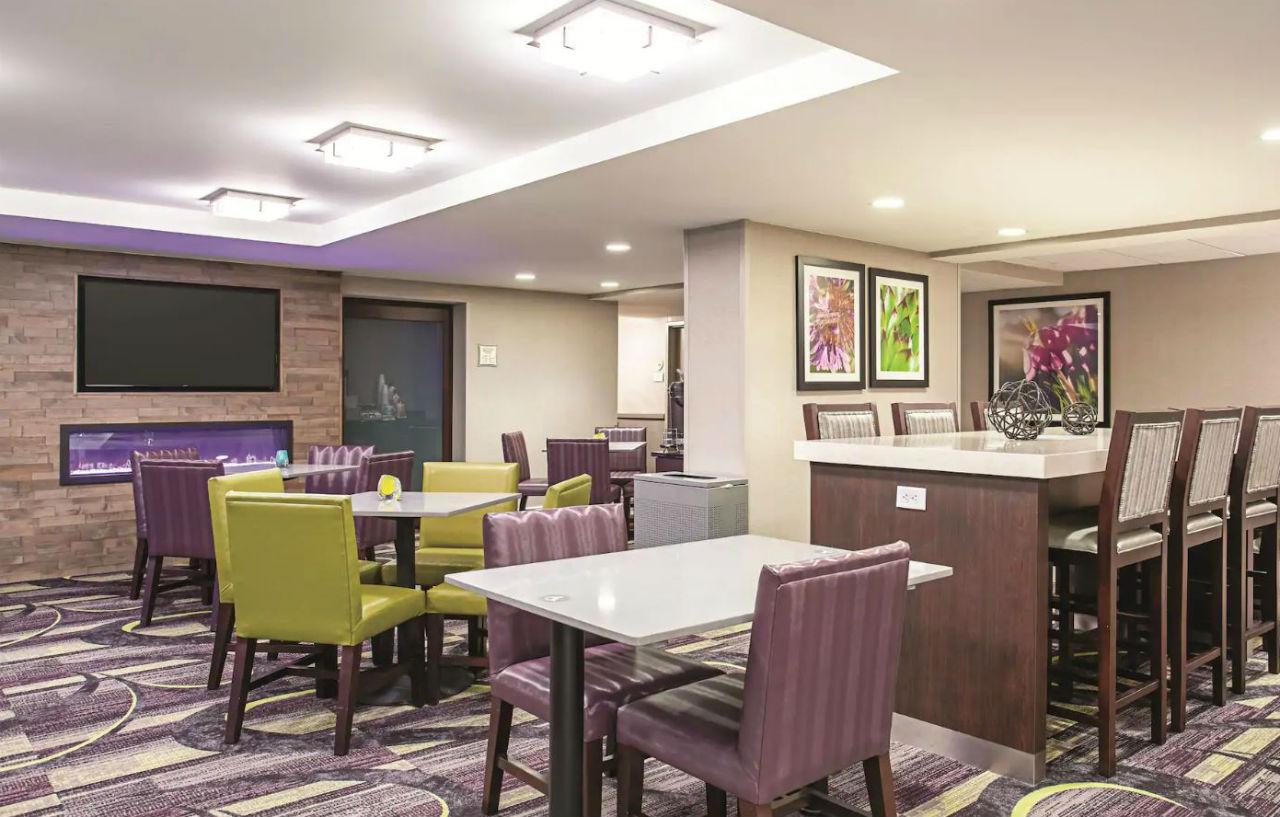 La Quinta By Wyndham Baltimore N / White Marsh Rosedale Экстерьер фото
